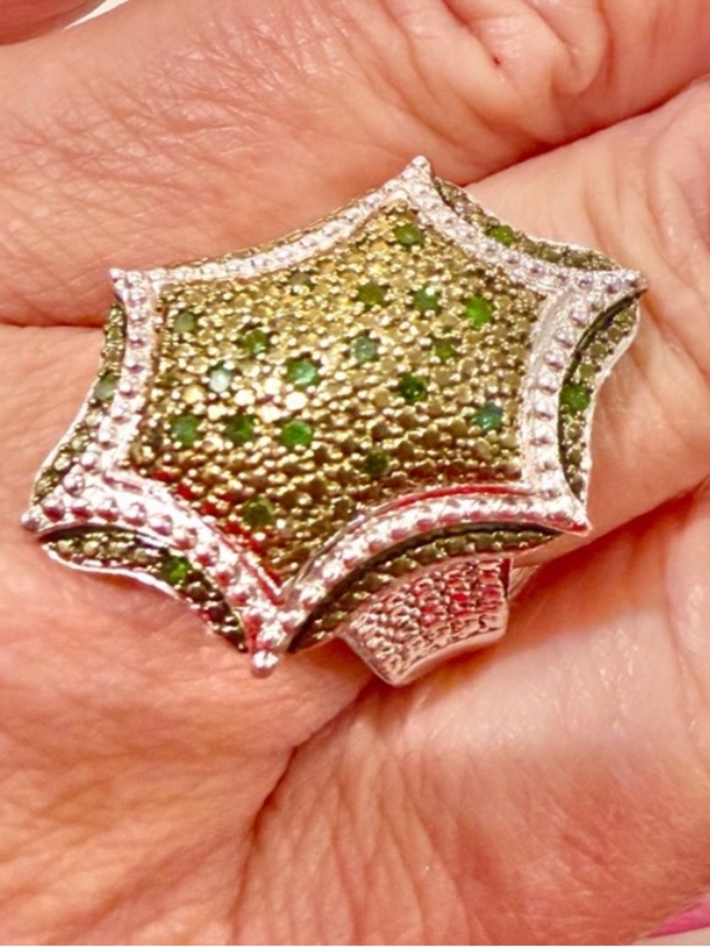 Authentic SJD Samara Jewelry Designs Green Pave Diamond Shield Ring – Size 8.5